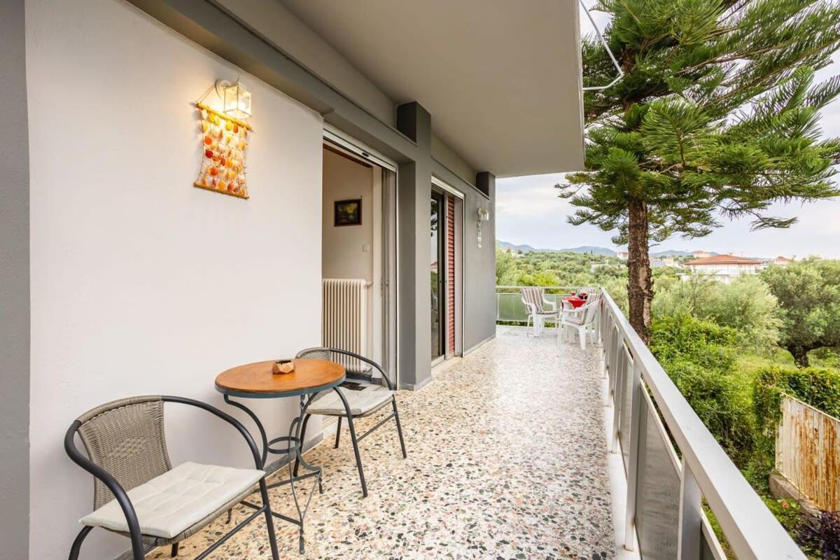 Seaside Family Haven - Avia'S Spacious Getaway Exterior photo